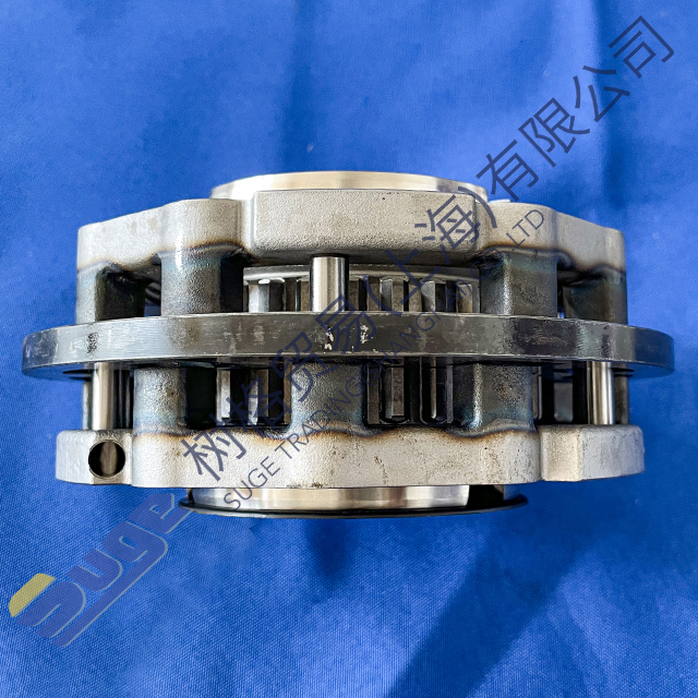 ZF AMT 2TX2620TO MAN شاحنة TRAXON أجزاء عمود الإدخال 1358 202 024