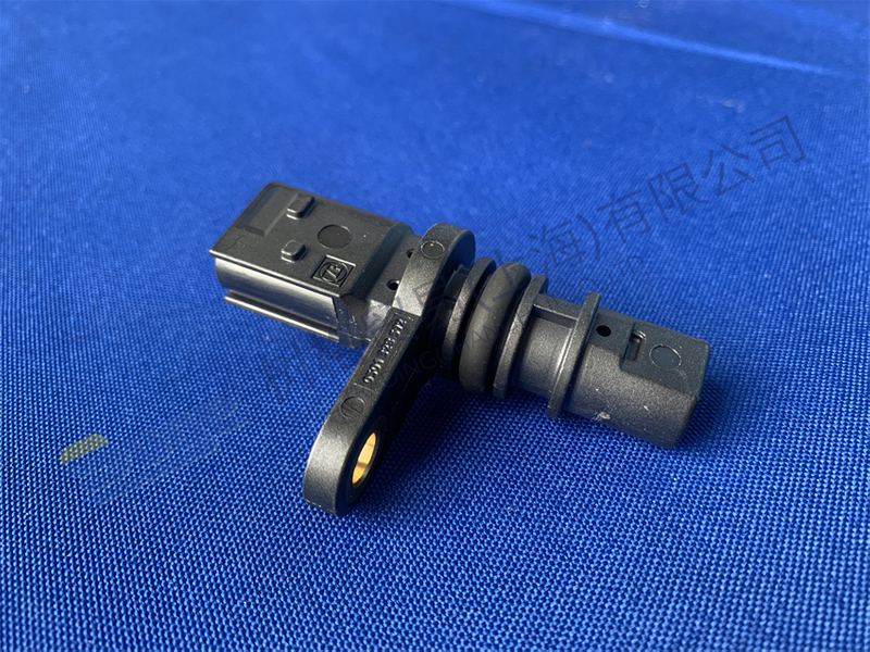 ZF TRAXON أجزاء ناقل الحركة الأوتوماتيكي SPEED SENSOR 0501 328 572