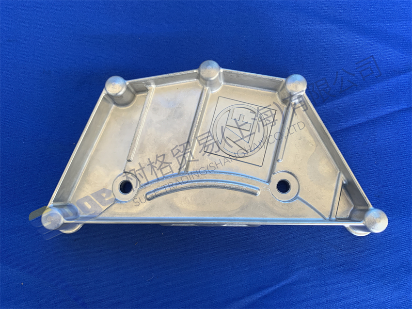 ZF TRAXON قطع غيار ناقل الحركة الأوتوماتيكي PTO COVER 1358 301 091