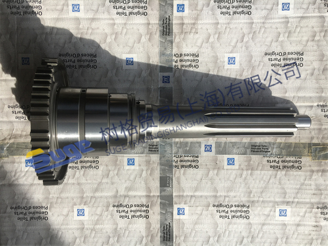 ZF ECOSPLIT4 أجزاء علبة التروس عمود الإدخال 1356 302 103