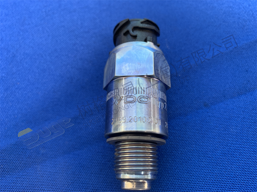 ZF TRAXON أجزاء ناقل الحركة الأوتوماتيكي PULSE SENSOR 0501 210 855