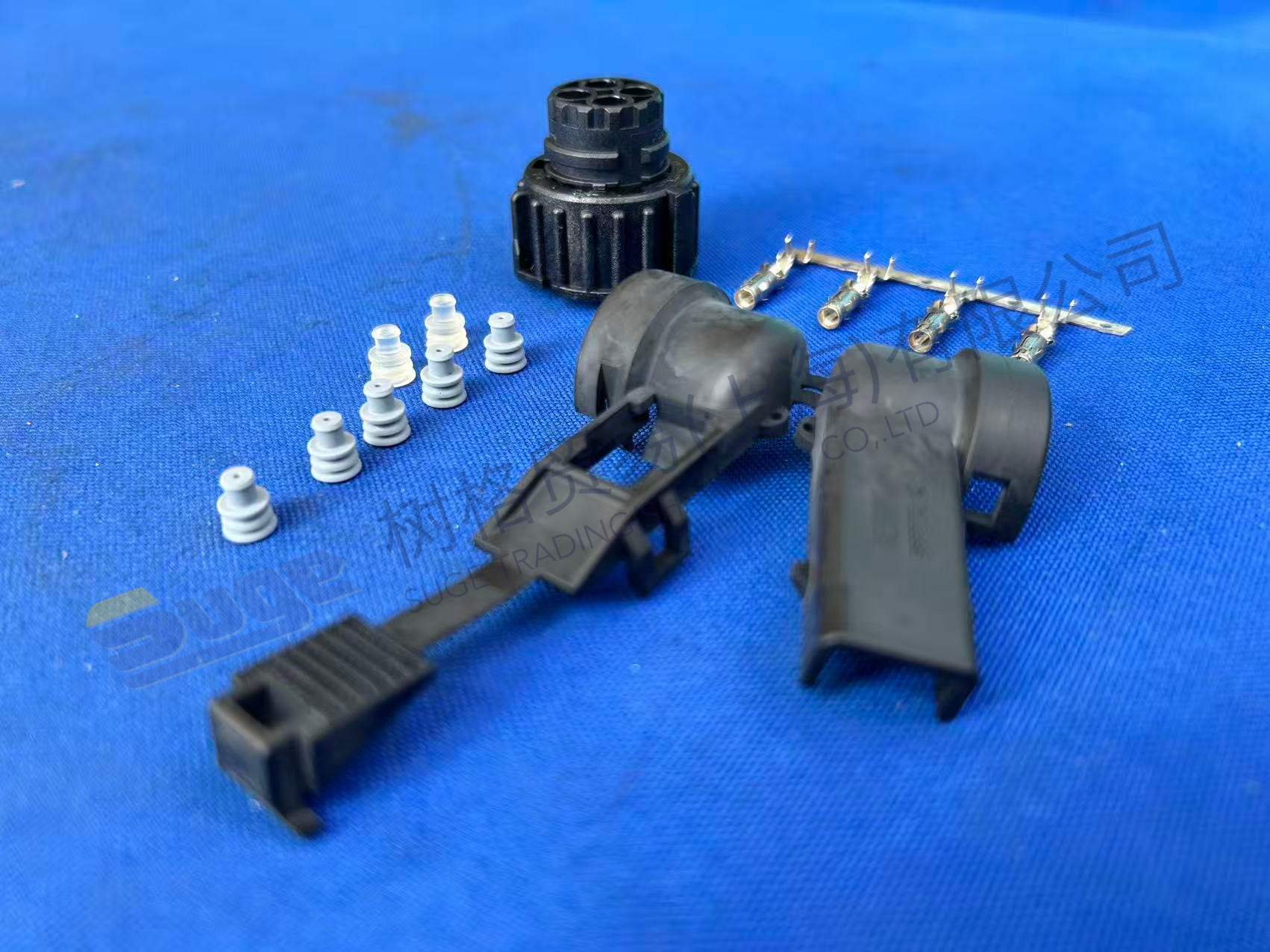 طقم قابس ZF 6029 199 169